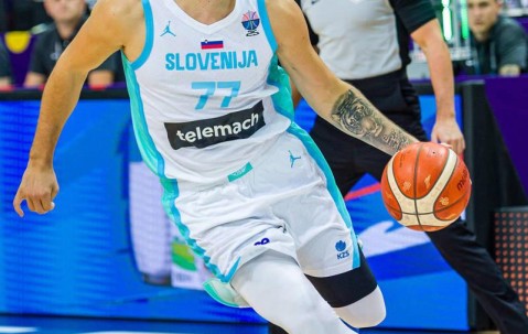 爱游戏体育- 吹爆东契奇就完事了! 才打2年未来得多可怕 