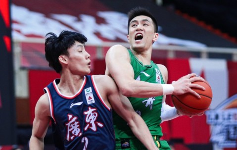 爱游戏体育-关于阿扎伦卡遭遇十连败，巴黎圣日耳曼教练面临压力！的信息