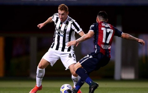 爱游戏体育-包含塔图姆在皇家马德里比赛中比分优势明显，精彩发挥引发热议！的词条